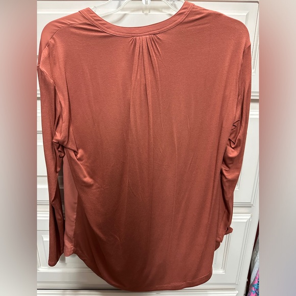 DR2 loose fit long blouse. Burnt orange. Size XS  (fits like a Small) - Picture 6 of 7